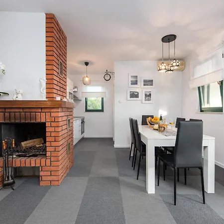 Lovely In With Kitchen